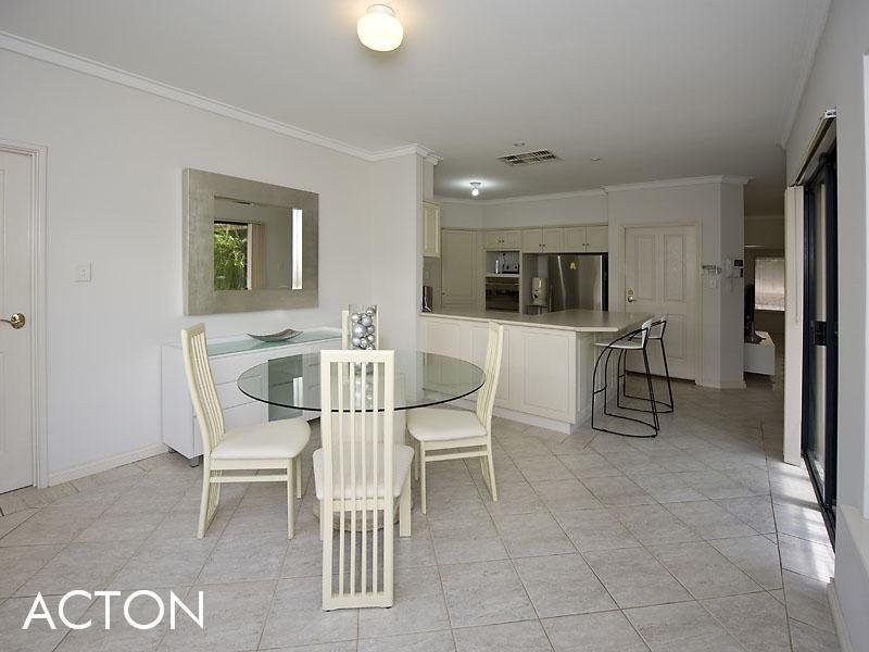 6A Third Avenue, Applecross WA 6153