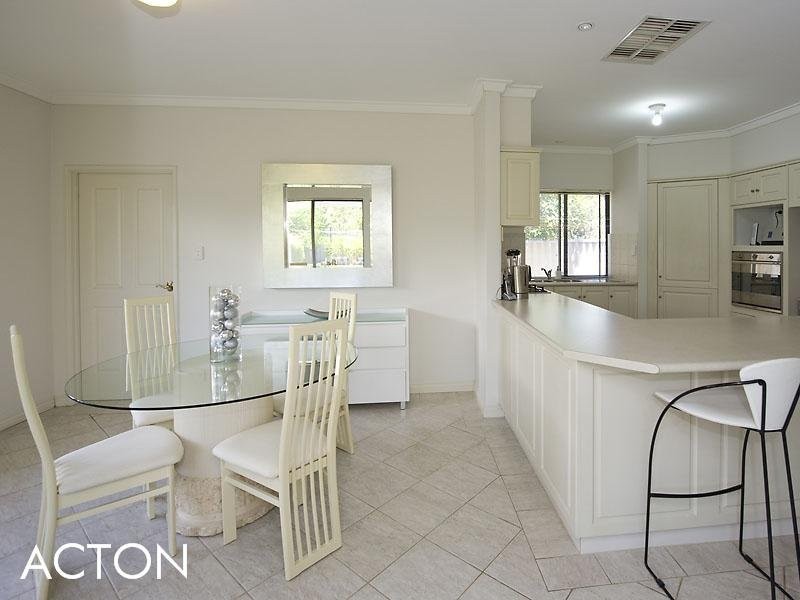 6A Third Avenue, Applecross WA 6153