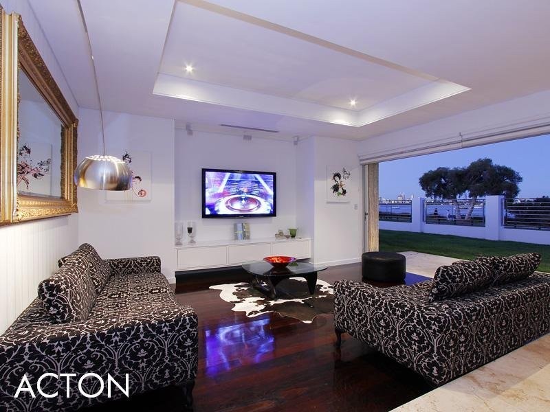 53A Canning Beach Road, Applecross WA 6153