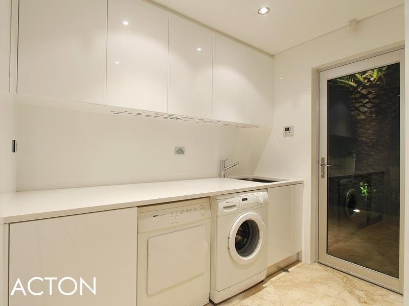 53A Canning Beach Road, Applecross WA 6153