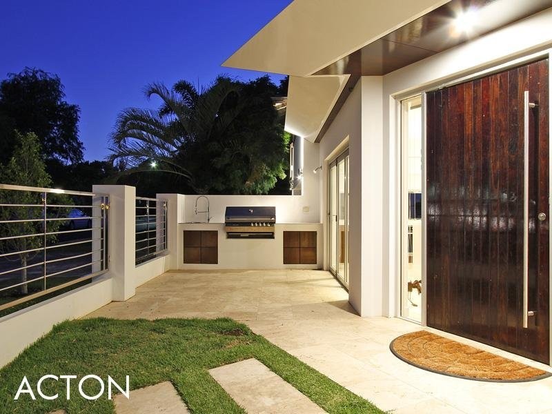 53A Canning Beach Road, Applecross WA 6153