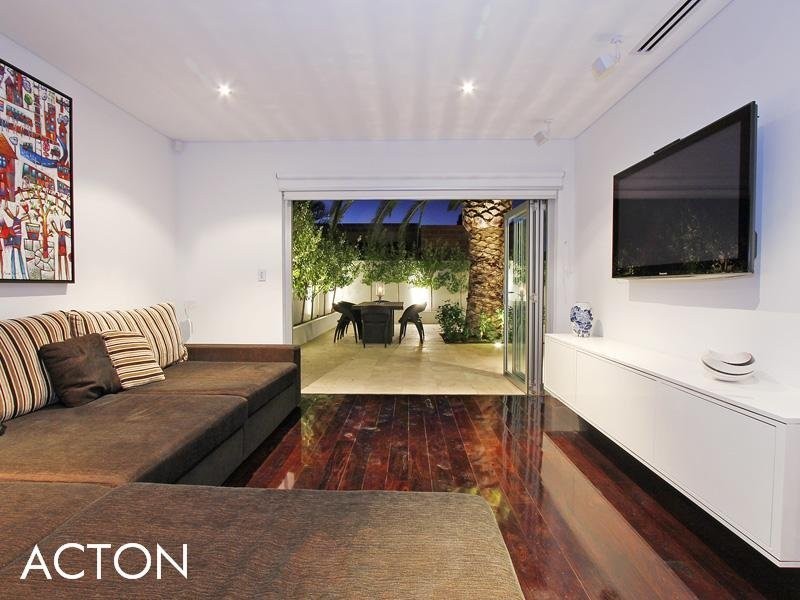 53A Canning Beach Road, Applecross WA 6153