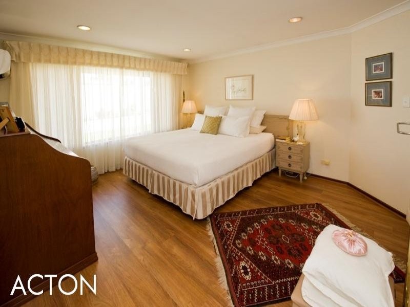 42A Allerton Way, Booragoon WA 6154