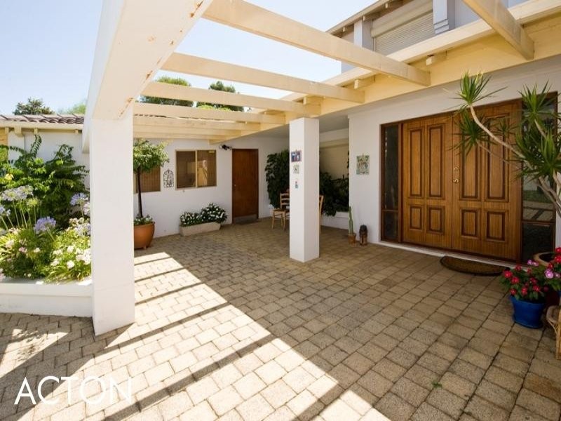 42A Allerton Way, Booragoon WA 6154