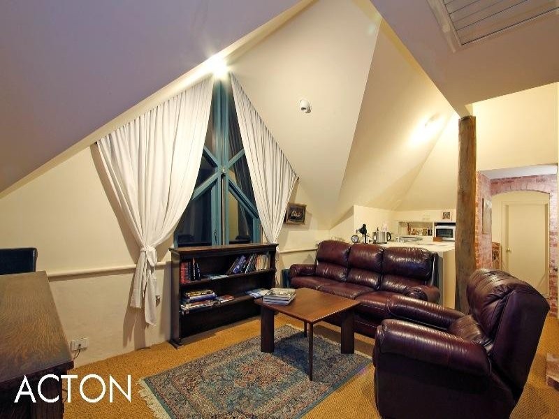 5 Pulo Road, Brentwood WA 6153