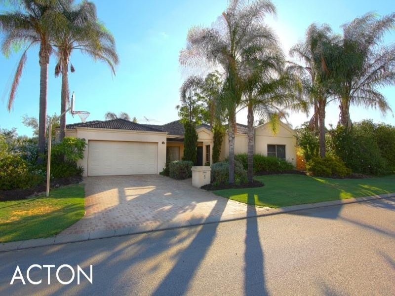 5 Prunella Crescent, Canning Vale WA 6155