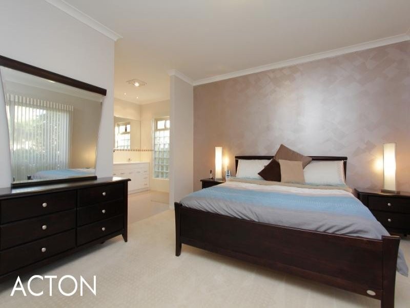 5 Prunella Crescent, Canning Vale WA 6155