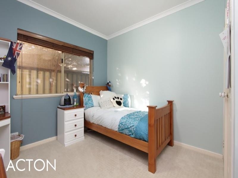 5 Prunella Crescent, Canning Vale WA 6155