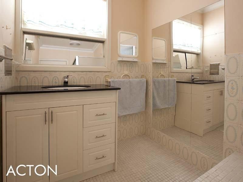 104A Harris Street, Bicton WA 6157