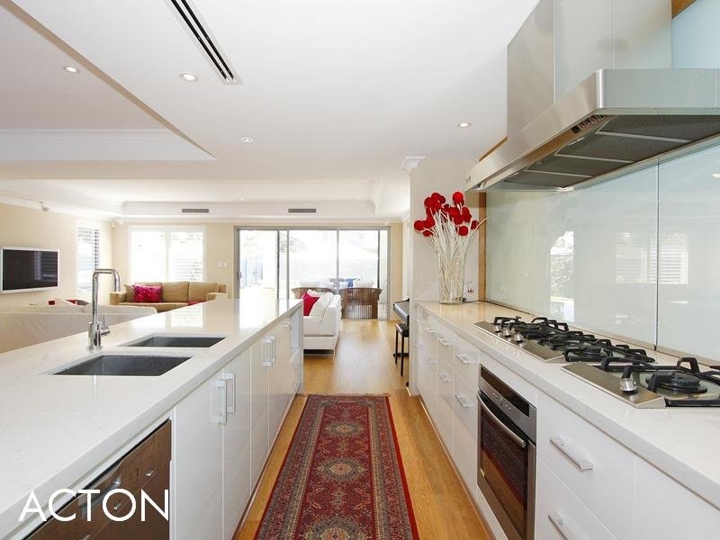 33B Bricknell Road, Attadale WA 6156