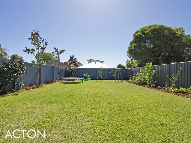 33B Bricknell Road, Attadale WA 6156