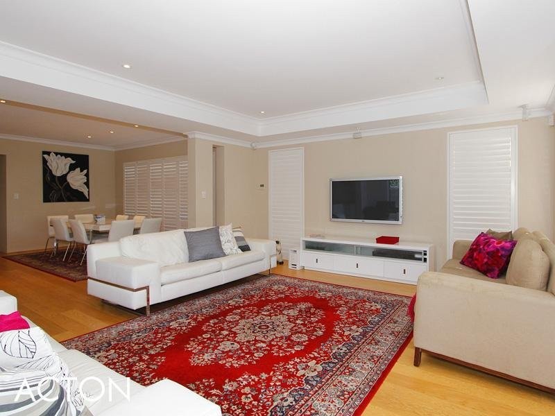 33B Bricknell Road, Attadale WA 6156