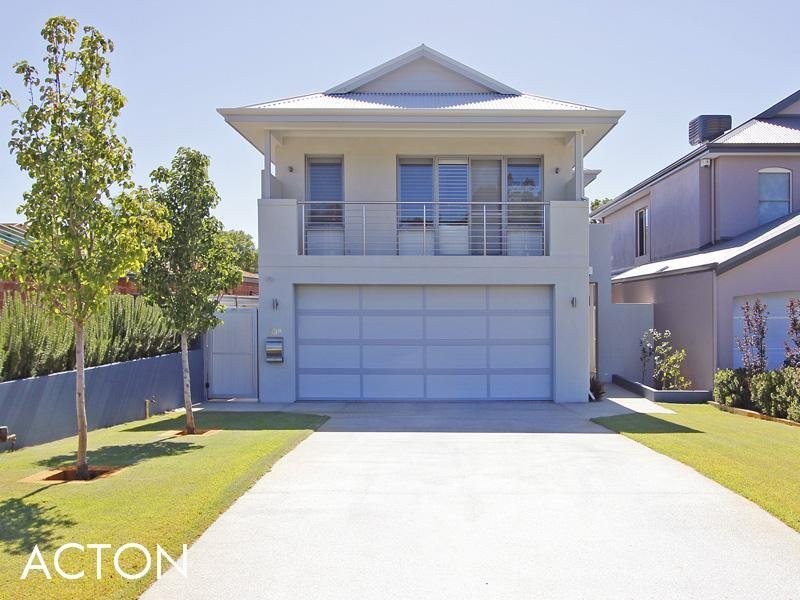 33B Bricknell Road, Attadale WA 6156