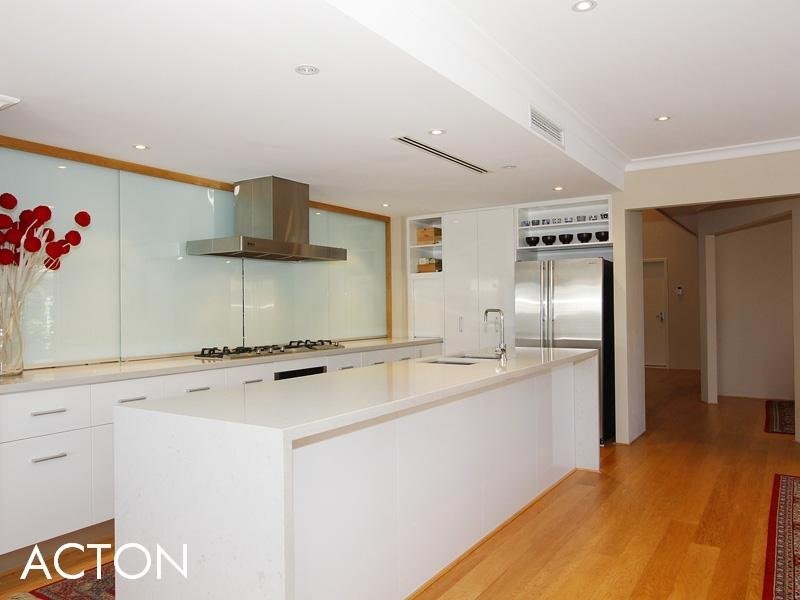 33B Bricknell Road, Attadale WA 6156