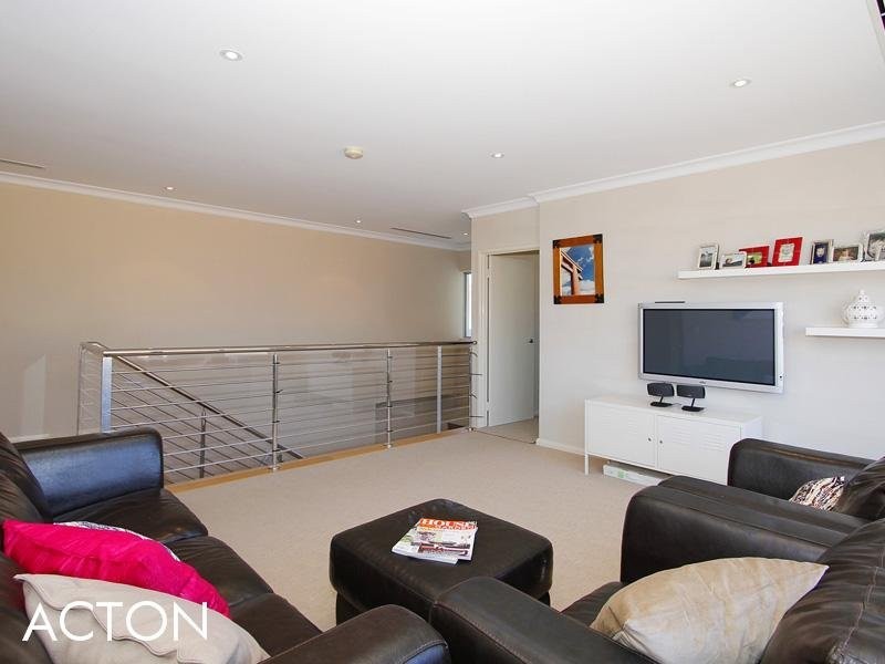 33B Bricknell Road, Attadale WA 6156