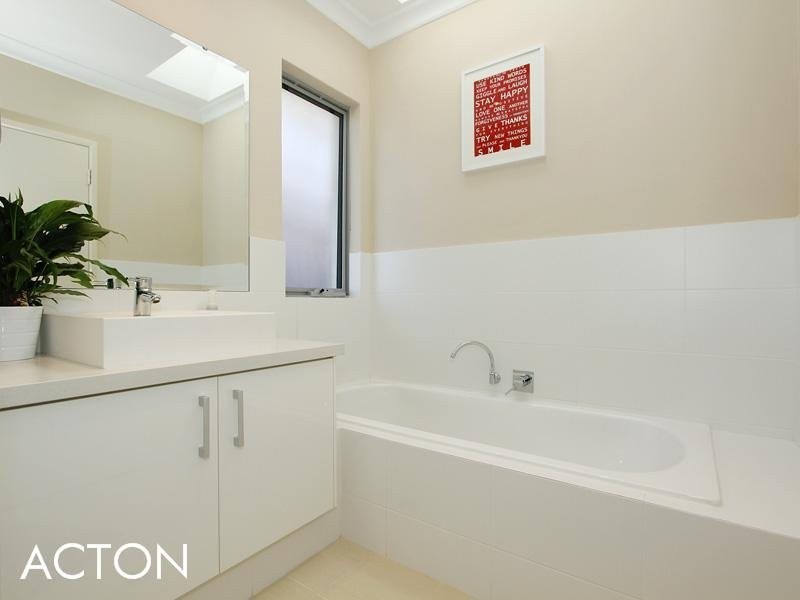 33B Bricknell Road, Attadale WA 6156