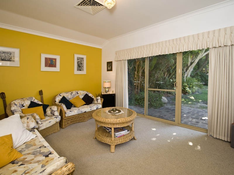 5 Bombard Street, Ardross WA 6153
