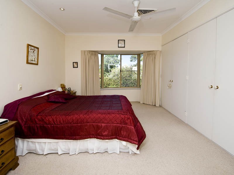 5 Bombard Street, Ardross WA 6153