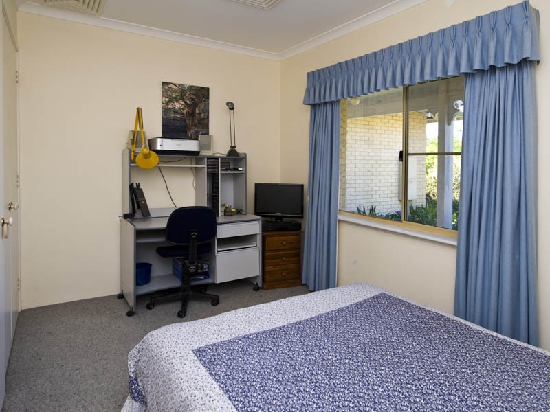 5 Bombard Street, Ardross WA 6153