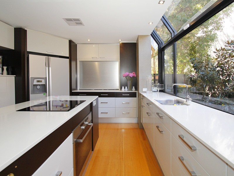 25A Tweeddale Road, Applecross WA 6153