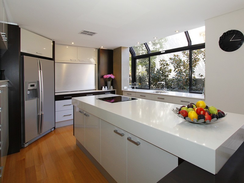 25A Tweeddale Road, Applecross WA 6153