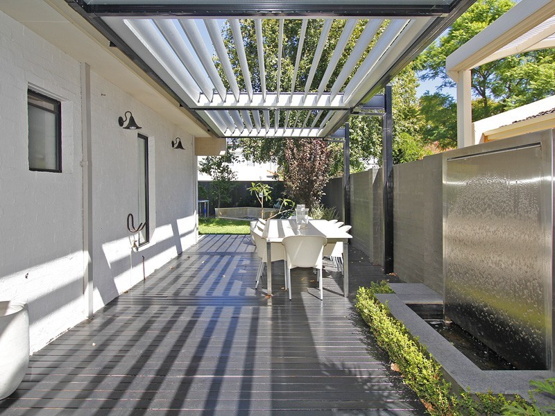 25A Tweeddale Road, Applecross WA 6153