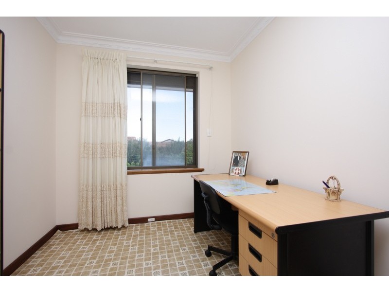 31 Ivermey Road, Hamilton Hill WA 6163