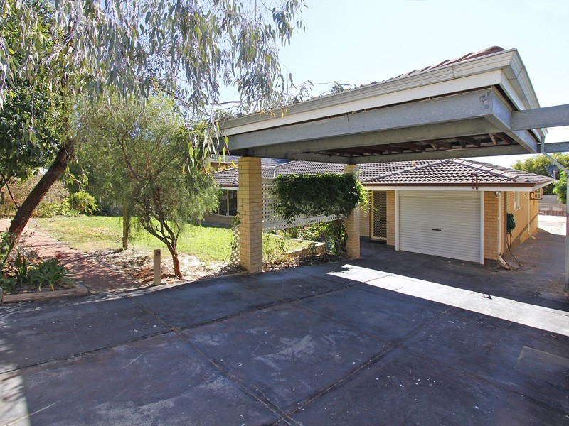 33 Polglass Way, Ardross WA 6153