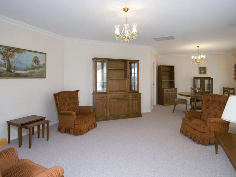 2/8 Matheson Rd, Applecross WA 6153