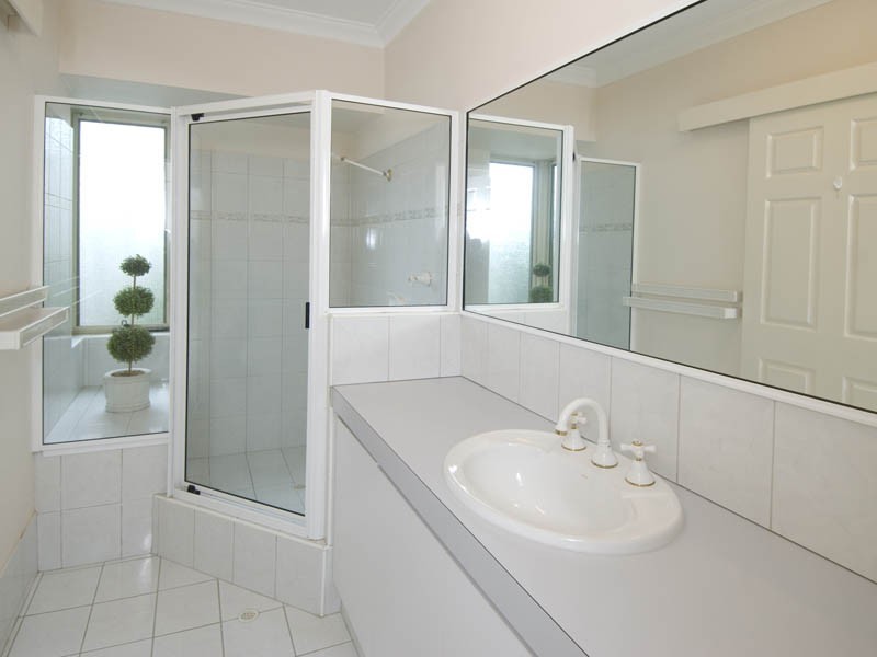 2/8 Matheson Rd, Applecross WA 6153