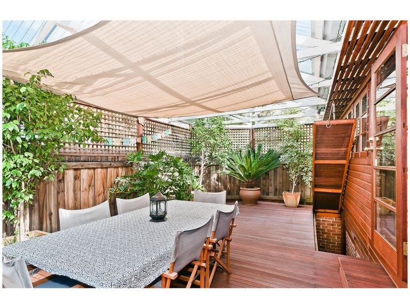 8 The Promenade, Mount Pleasant WA 6153