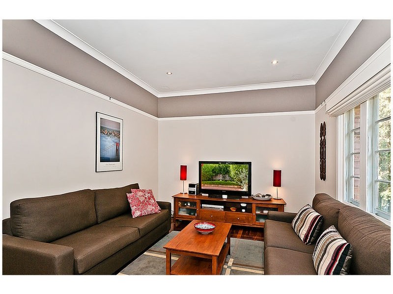 8 The Promenade, Mount Pleasant WA 6153