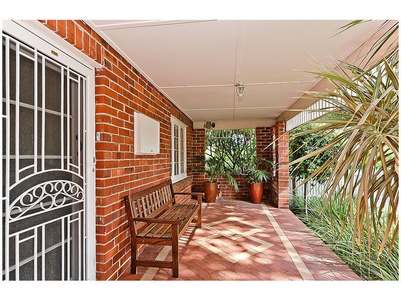 8 The Promenade, Mount Pleasant WA 6153