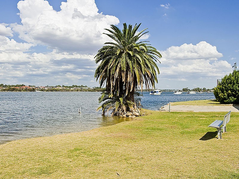 4/14 Ogilvie Road, Mount Pleasant WA 6153