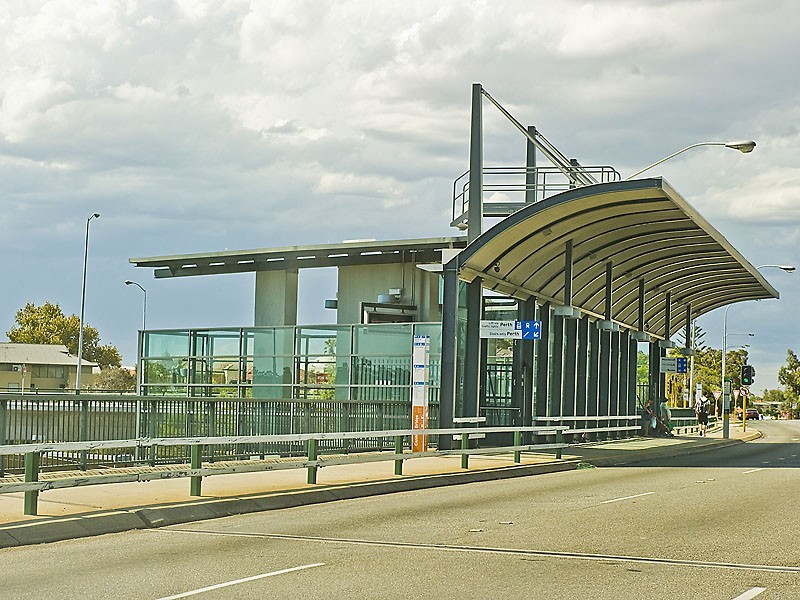 4/14 Ogilvie Road, Mount Pleasant WA 6153