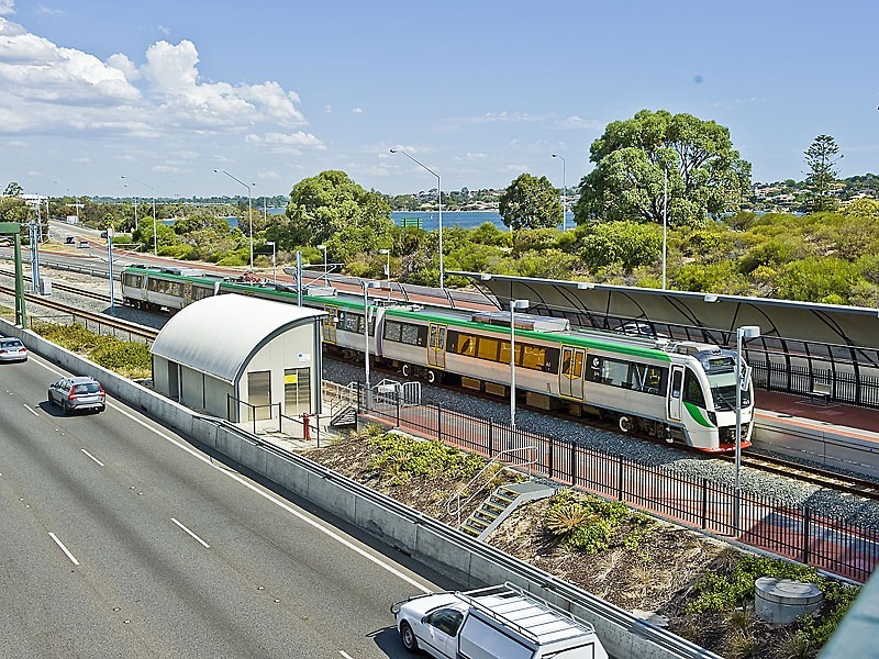 4/14 Ogilvie Road, Mount Pleasant WA 6153