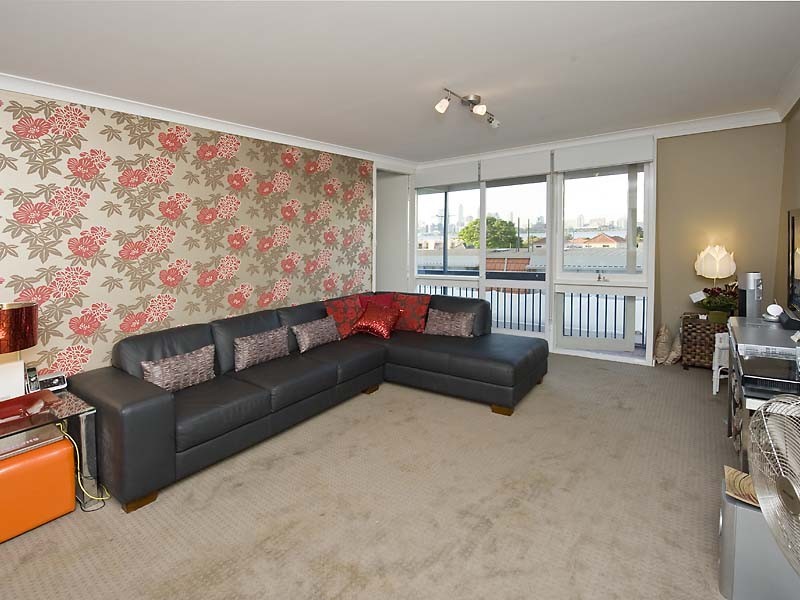 2/31 Coode St, South Perth WA 6151