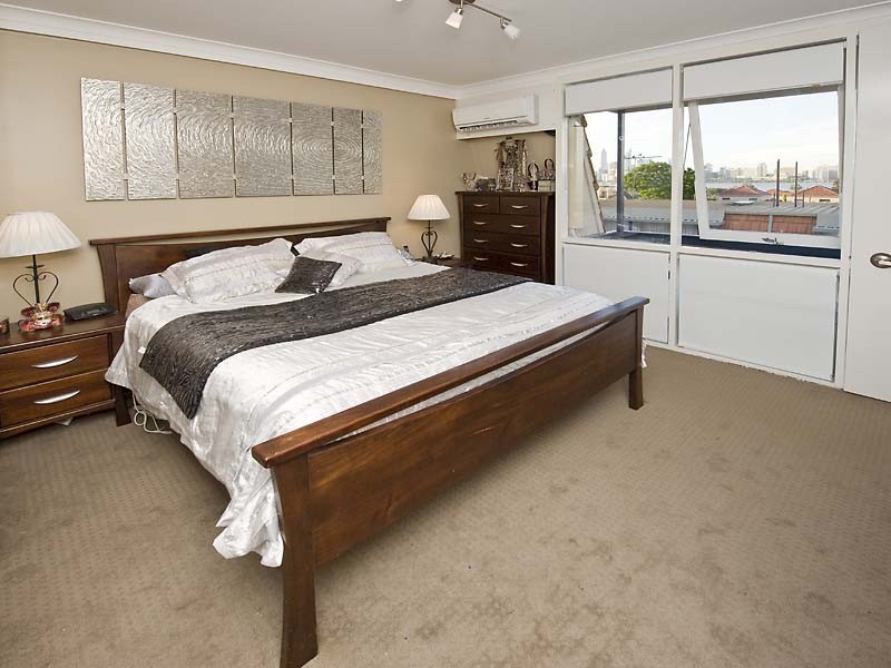 2/31 Coode St, South Perth WA 6151