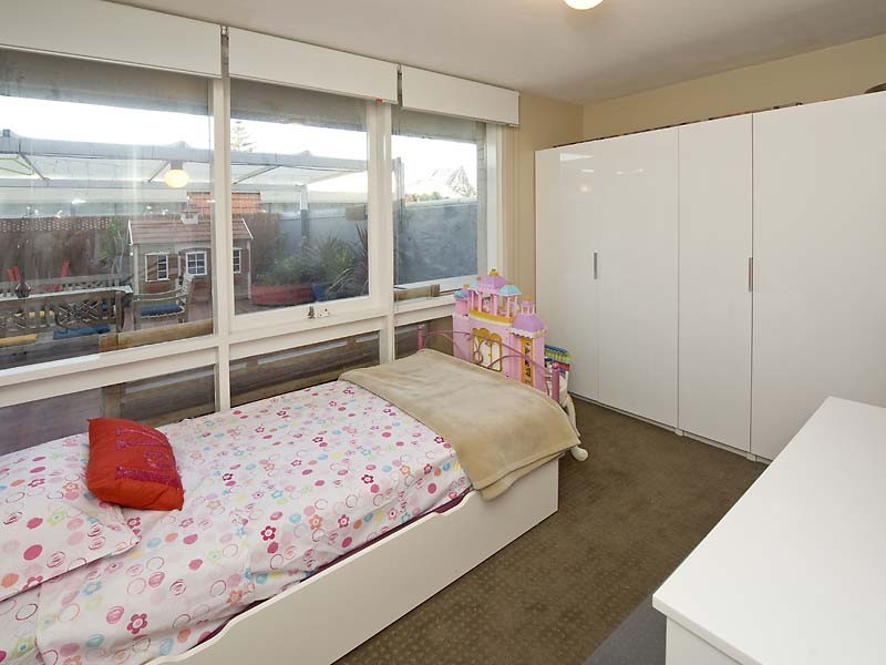 2/31 Coode St, South Perth WA 6151