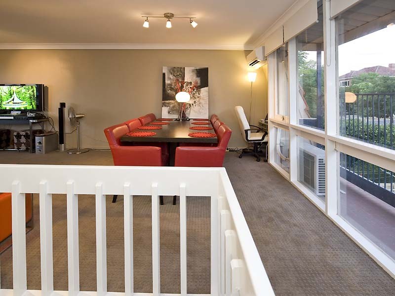 2/31 Coode St, South Perth WA 6151