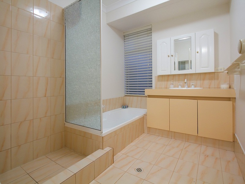 175B Reynolds Rd, Mount Pleasant WA 6153