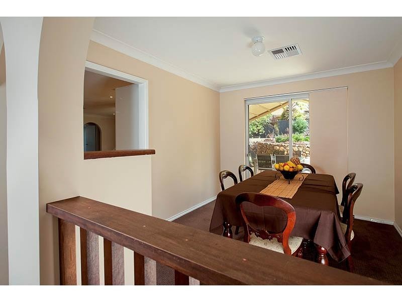 18 Darley Circle, Bull Creek WA 6149