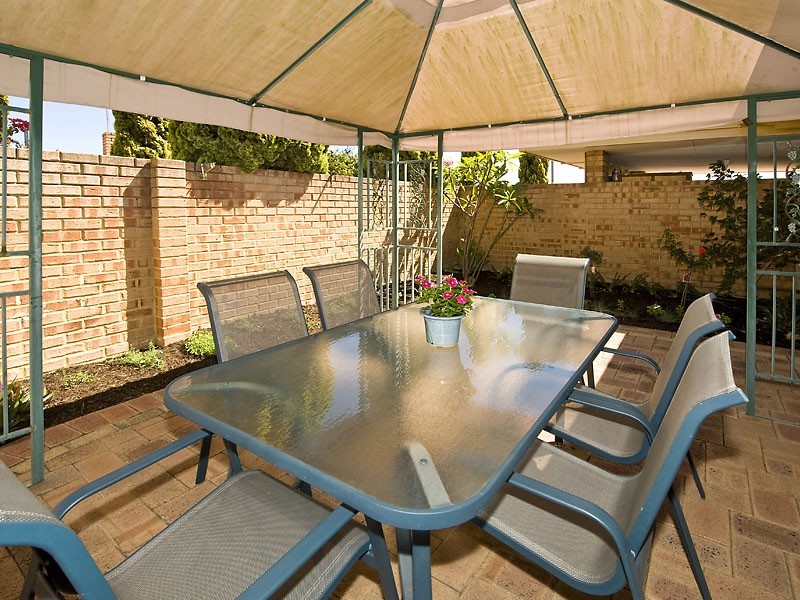 11 Lysons Way, Bateman WA 6150