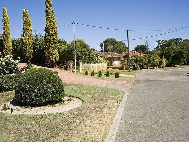 11 Lysons Way, Bateman WA 6150