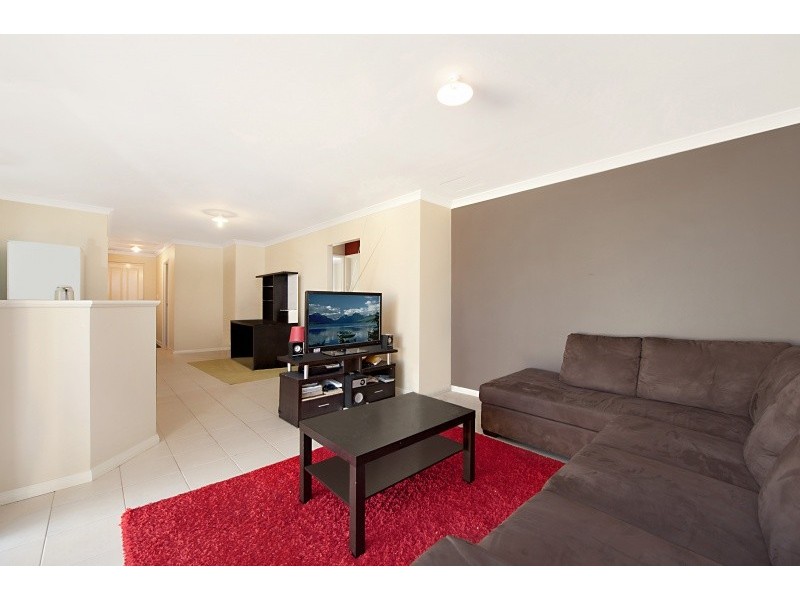 7/11 Hazlett Way, Canning Vale WA 6155