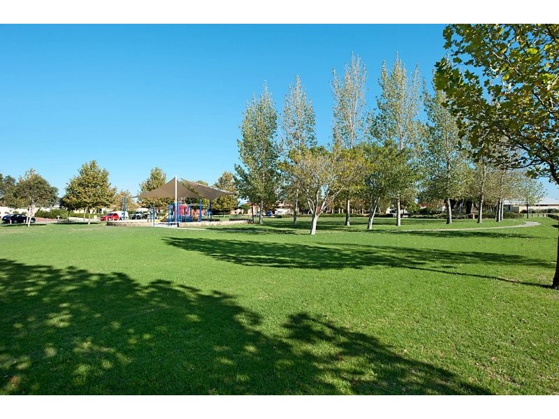 7/11 Hazlett Way, Canning Vale WA 6155