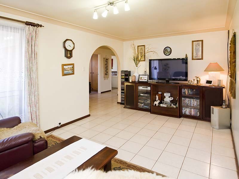 33A Piercy Way, Kardinya WA 6163
