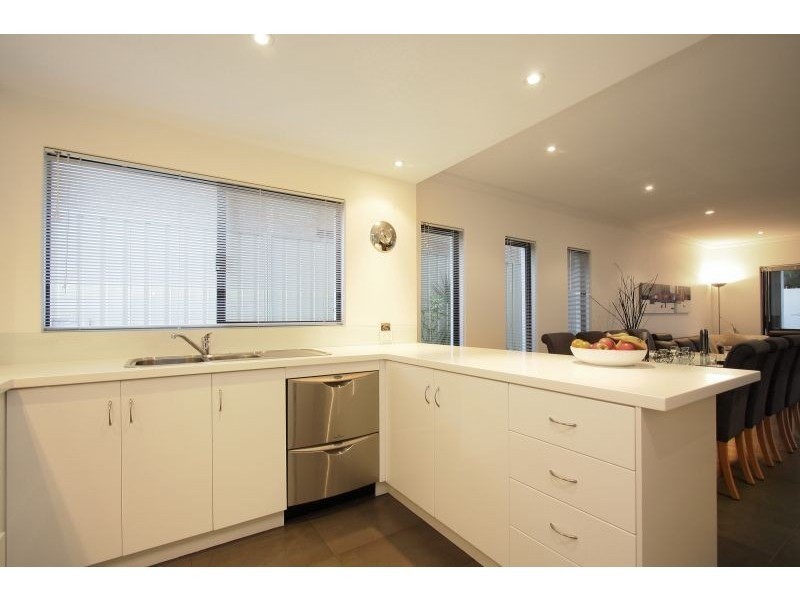 73C Glenelg St, Mount Pleasant WA 6153