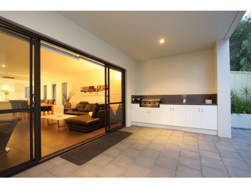 73C Glenelg St, Mount Pleasant WA 6153