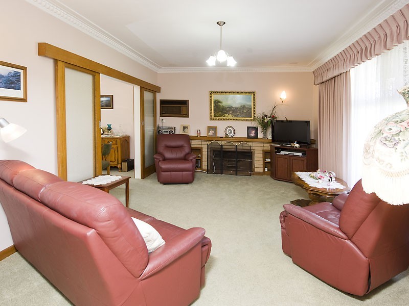 12 Glencoe Rd, Ardross WA 6153